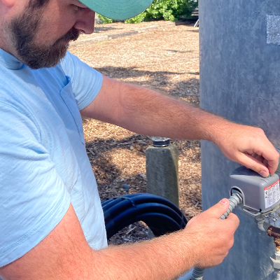 Wiring pressure switch for well pump